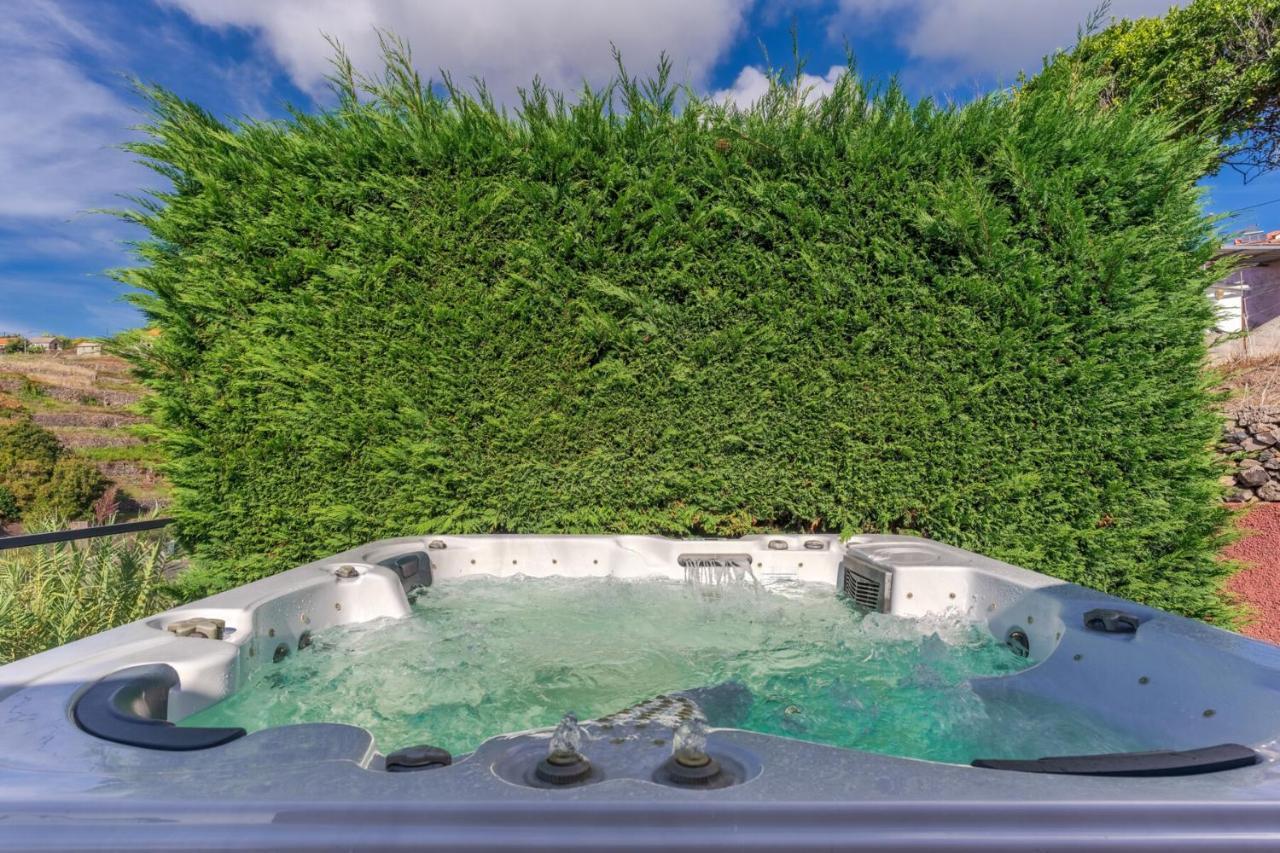 Cozy Villa Flora By Hr Madeira Estreito Da Calheta Buitenkant foto